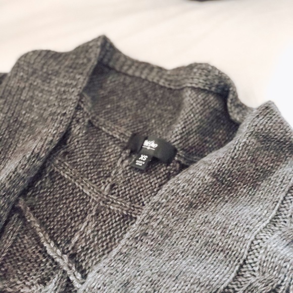 Mossimo Gray Sweater - Picture 2 of 4